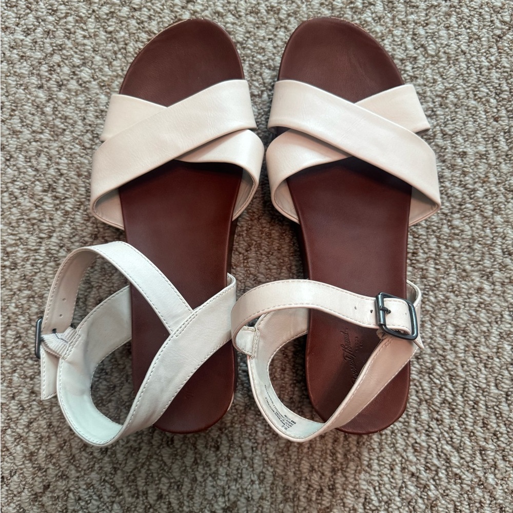 Universal Thread - Cream Sandals